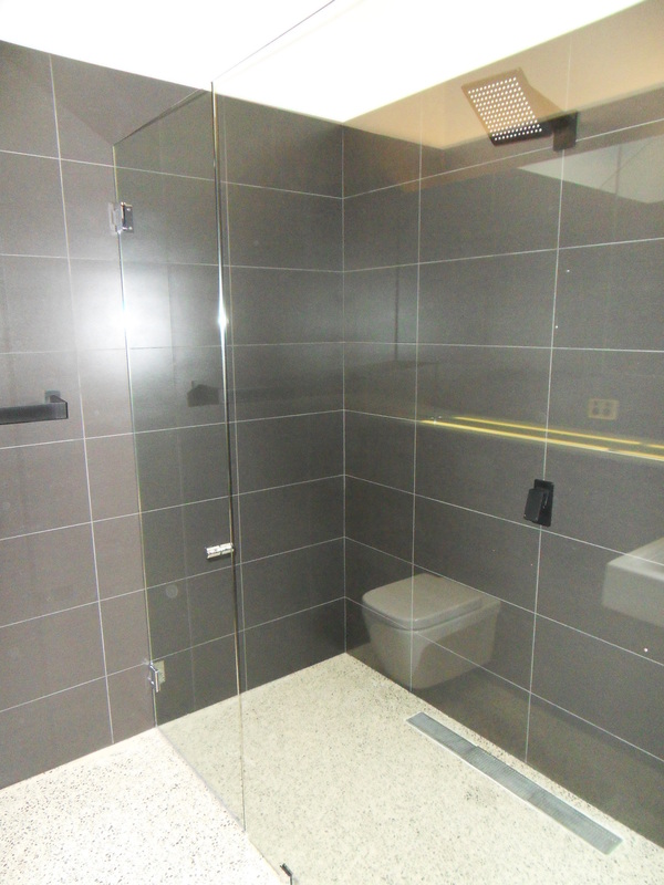 Custom made shower screens for your Perth bathroom