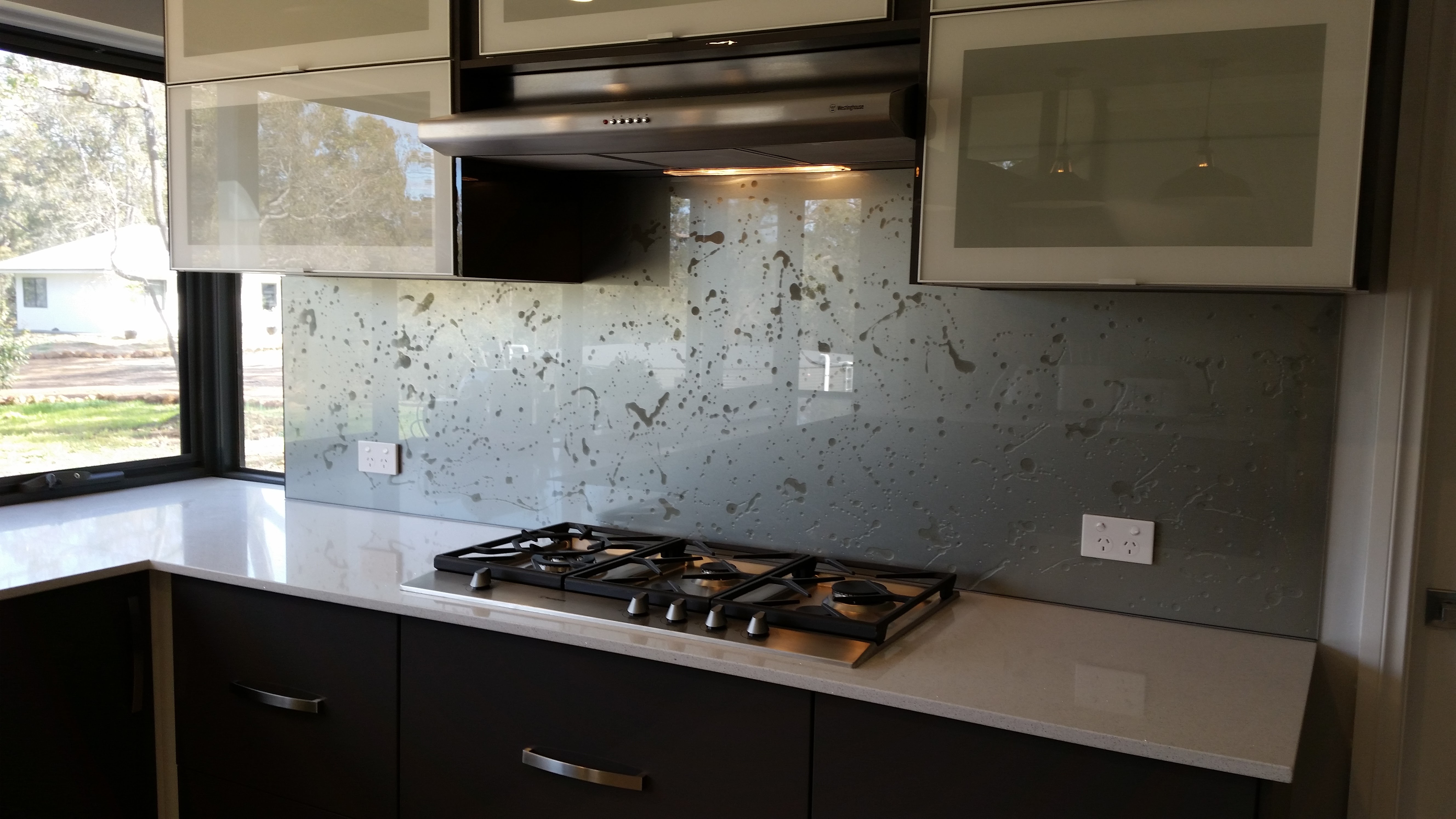 This Glass Splashback Is Called Meteor And Available In All Colours But Works Best With Light Coloured MetallicsThe Owners Of Perth Home Had A This Glass Splashback Is Called Meteor And Available In All Colours But Works Best With Light Coloured MetallicsThe Owners Of Perth Home Had A